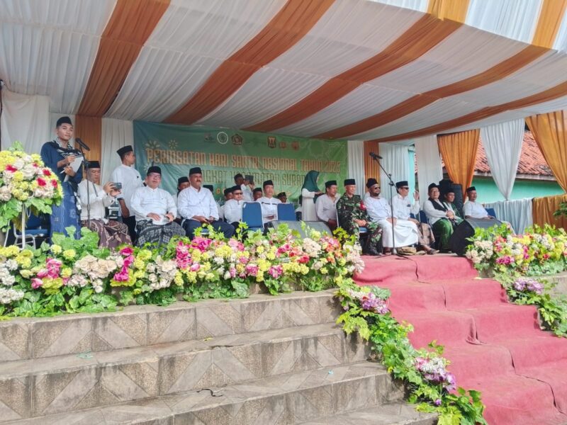 Danramil 2214/Surade Hadiri Upacara Peringatan Hari Santri Nasional Tahun 2025 6