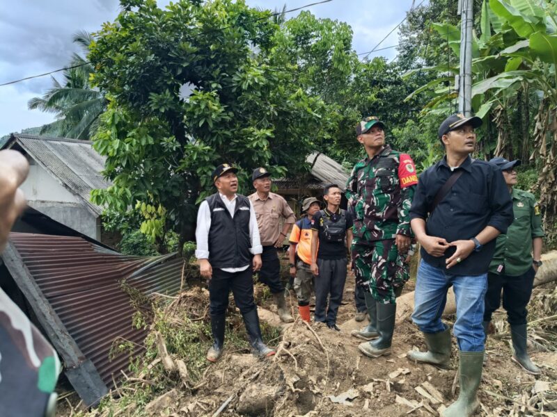 Dandim 0622/Kab.Sukabumi dan FORKOPIMDA Tinjau Penanganan Bencana 4