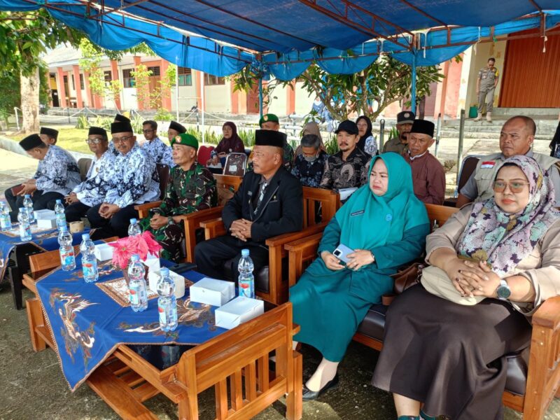 Babinsa Desa Cisolok Hadiri Peringatan HUT ke-80 PGRI dan Hari Guru Nasional 2