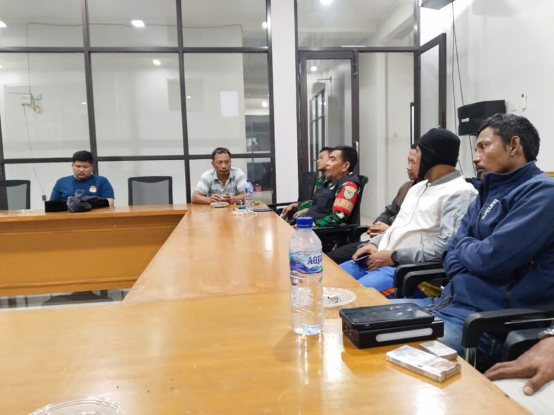 Babinsa Koramil 2206/Parakansalak Hadiri Musyawarah Penggarap Lahan KDKMP 1 Babinsa Koramil 2206/Parakansalak Hadiri Musyawarah Penggarap Lahan KDKMP