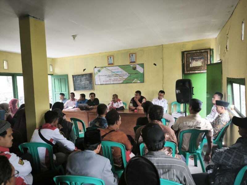 Babinsa Koramil 2204/Cikidang Hadiri Kegiatan Musyawarah Desa di Cikarae Thoyibah 4