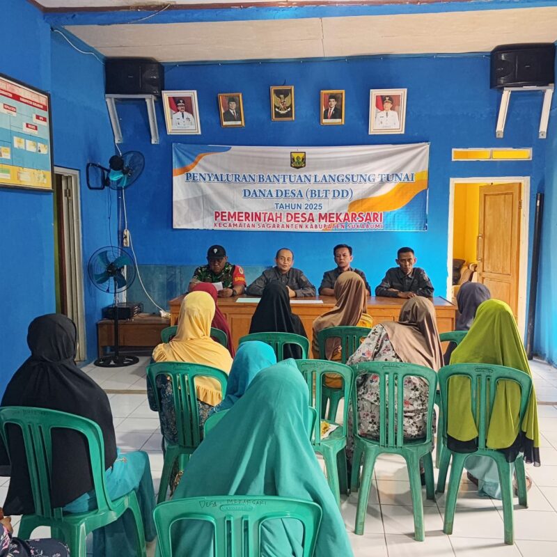 Babinsa Koramil 2211/Sagaranten Hadiri Penyaluran BLT Dana Desa 9