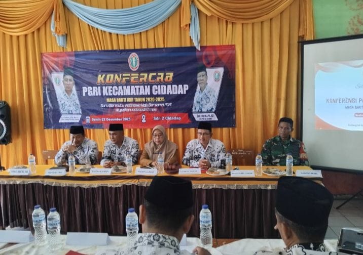 Babinsa Hadiri Kegiatan Konfercab PGRI 7