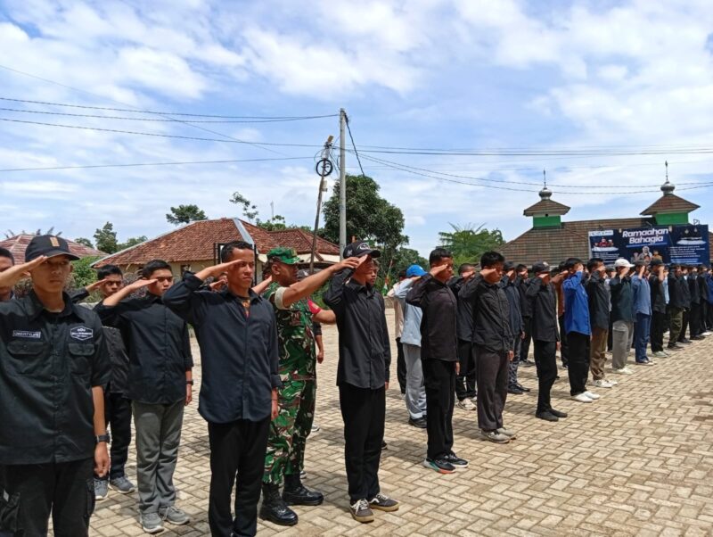 Babinsa Koramil 2208/Nyalindung Laksanakan Pembinaan PBB Santri MABDA Islam 2