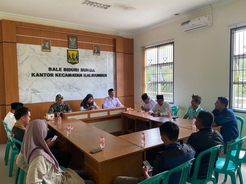 Babinsa Koramil 2213/Jampangkulon Hadiri Rapat Forkopimcam dan KDMP di Kalibunder 1 Babinsa Koramil 2213/Jampangkulon Hadiri Rapat Forkopimcam dan KDMP di Kalibunder