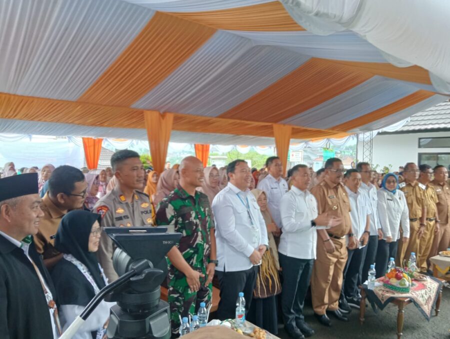 Kunker Menteri Bkkbn di dampingi Dandim0622