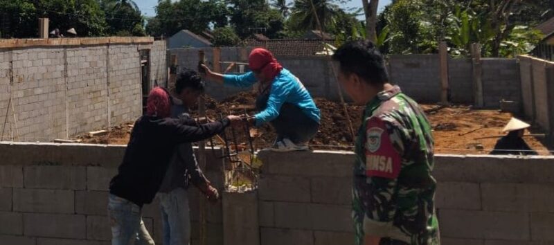 Babinsa Koramil 2214/Surade Laksanakan Pendampingan Progres Pembangunan KDKMP 1 Babinsa Koramil 2214/Surade Laksanakan Pendampingan Progres Pembangunan KDKMP