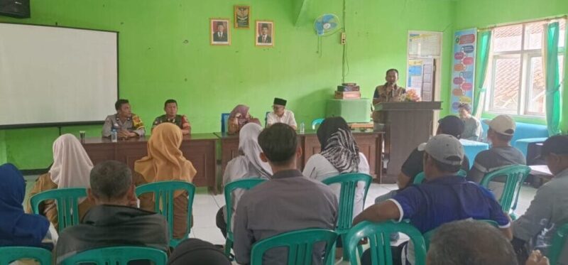 Babinsa Koramil 2211/Sagaranten Hadiri Musyawarah Penyimpanan Lahan Pembangunan KDKMP