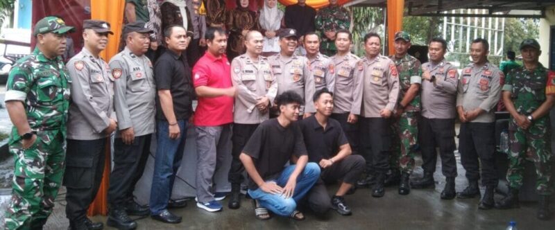 Danramil 2205/Kalapanunggal Hadiri Serah Terima Jabatan Kapolsek Kalapanunggal