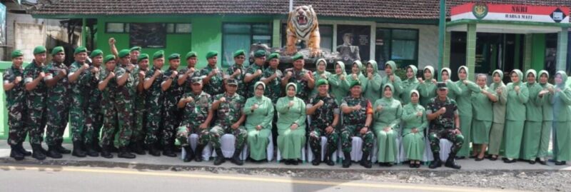 DANDIM 0622/KAB. SUKABUMI DAN KETUA PERSIT KCK CABANG XLV LAKSANAKAN KUNJUNGAN KERJA KE KORAMIL 2207/JAMPANGTENGAH