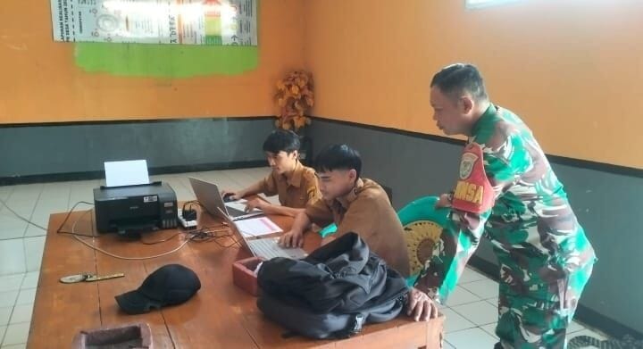 Babinsa Koramil 2210/Pabuaran Hadiri Penyuluhan Kesehatan Gizi di Desa Ciwalat 1 Babinsa Koramil 2210/Pabuaran Hadiri Penyuluhan Kesehatan Gizi di Desa Ciwalat