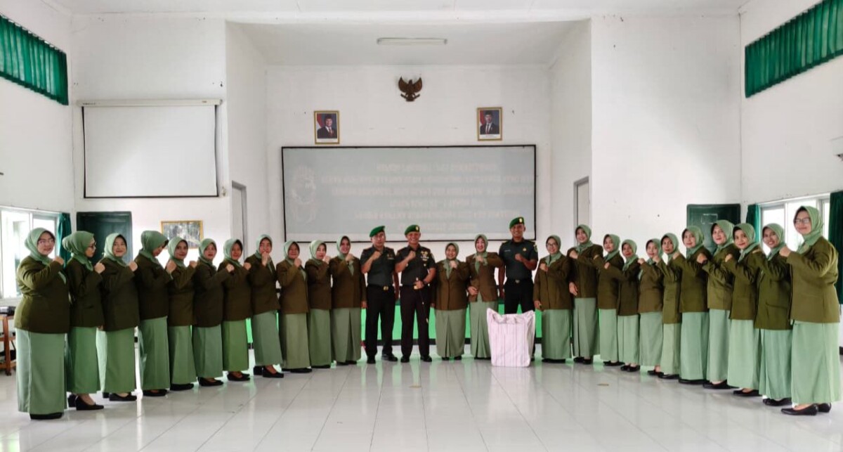 Kodim 0622/Kab. Sukabumi Gelar Korps Raport Penerimaan Perwira Baru dan Sertijab Danramil 5