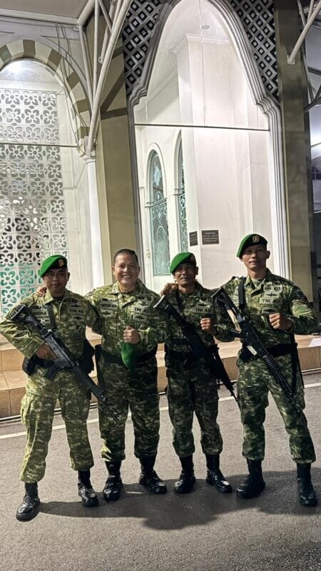 Prajurit Kodim 0622 Sukabumi Wakili Indonesia dalam Satgas Kemanusiaan ISF di Gaza, Bertugas di Rafah 2 Prajurit Kodim 0622 Sukabumi Wakili Indonesia dalam Satgas Kemanusiaan ISF di Gaza, Bertugas di Rafah 1