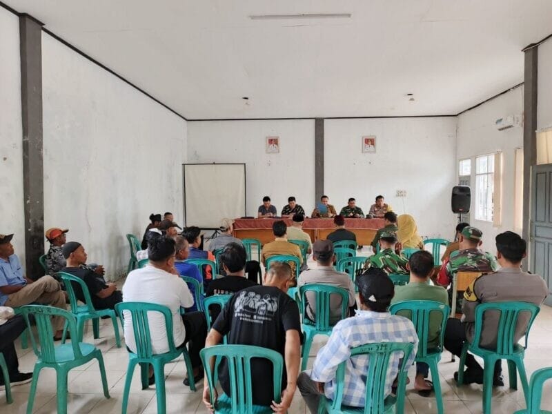 Danramil 2207/Jampangtengah Hadiri Sosialisasi dan Musyawarah Bersama Muspika dan PT LIVAN 3