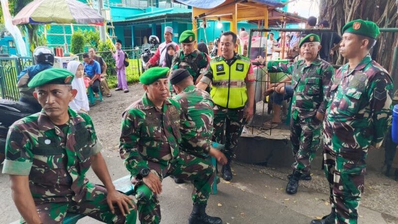Anggota Koramil 2202/Palabuhanratu Laksanakan Pengamanan Tabligh Akbar di Alun-alun Palabuhanratu 1 Anggota Koramil 2202/Palabuhanratu Laksanakan Pengamanan Tabligh Akbar di Alun-alun Palabuhanratu