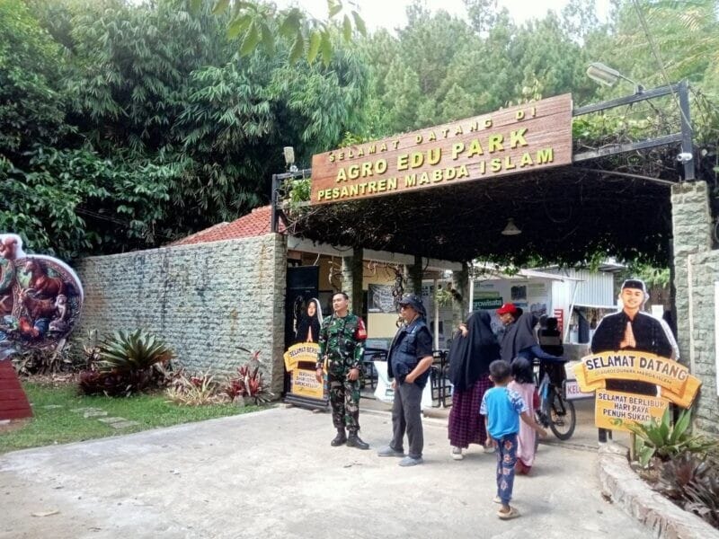 Babinsa Koramil 2208/Nyalindung Laksanakan Monitoring Wisata Religi 1 Babinsa Koramil 2208/Nyalindung Laksanakan Monitoring Wisata Religi