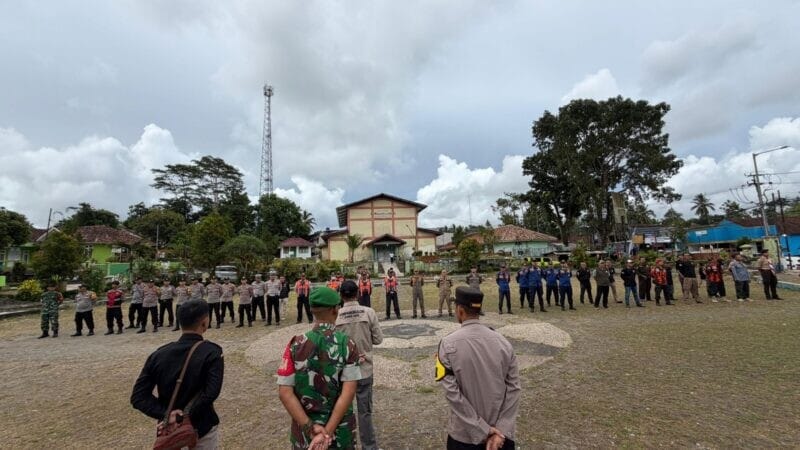 Babinsa Koramil 2213/Jampang Tengah Apel Pengamanan Pasca Hari Raya Idul Fitri di Kecamatan Kalibunder 1 Babinsa Koramil 2213/Jampang Tengah Apel Pengamanan Pasca Hari Raya Idul Fitri di Kecamatan Kalibunder