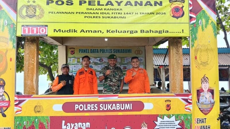 Babinsa Koramil 2214/Surade Laksanakan Pengamanan di Pos Gatur Pantai Cibuaya 1 Babinsa Koramil 2214/Surade Laksanakan Pengamanan di Pos Gatur Pantai Cibuaya