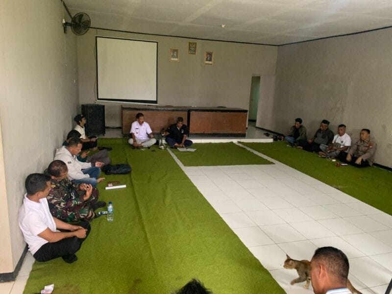 Babinsa Hadiri Musyawarah Desa Pertanggungjawaban BUMDes di Desa Cijulang 1 Babinsa Hadiri Musyawarah Desa Pertanggungjawaban BUMDes di Desa Cijulang