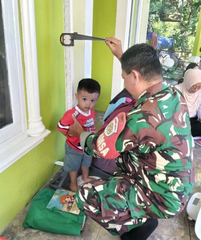 Babinsa Koramil 2202/Palabuhanratu Laksanakan Pengecekan Posyandu di Desa Sangrawayan 1 Babinsa Koramil 2202/Palabuhanratu Laksanakan Pengecekan Posyandu di Desa Sangrawayan