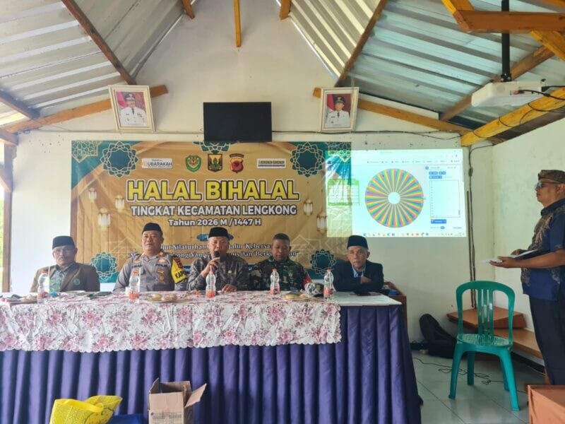 Koramil 2209/Lengkong Hadiri Acara Halal Bihalal Tingkat Kecamatan Lengkong 1 Koramil 2209/Lengkong Hadiri Acara Halal Bihalal Tingkat Kecamatan Lengkong