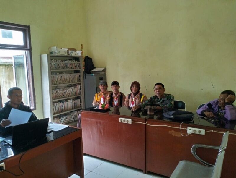 Babinsa Koramil 2215/Ciemas Hadiri Rapat Perencanaan Perkemahan SMA 1 Ciemas 7