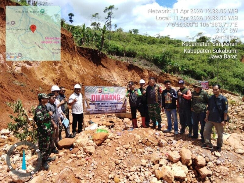 Danramil 2209/Lengkong Bersama Muspika Dampingi Peninjauan Lokasi PETI di Desa Langkapjaya 1 Danramil 2209/Lengkong Bersama Muspika Dampingi Peninjauan Lokasi PETI di Desa Langkapjaya