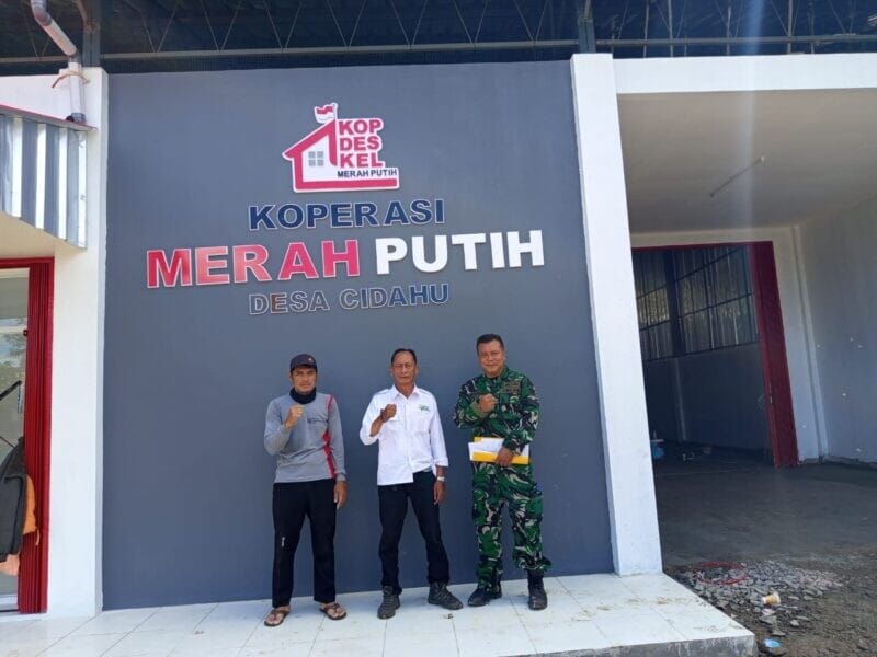Babinsa Koramil 2214/Surade Dampingi Pembangunan KDKMP di Desa Cidahu 9