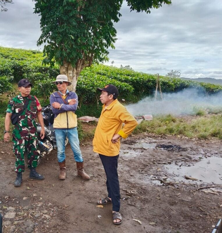 Babinsa Koramil 2202/Palabuhanratu Laksanakan Pengecekan Lahan Koperasi di Desa Kertajaya 3