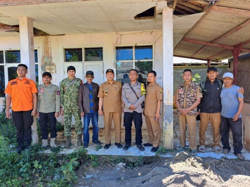 Babinsa Koramil 2209/Lengkong Dampingi Peninjauan Posyandu dan PAUD di Desa Tegallega 1