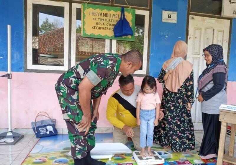 Babinsa Koramil 2204/Cikidang Laksanakan Pendampingan Kegiatan Posyandu Melati di Desa Cikarae Thoyibah 9