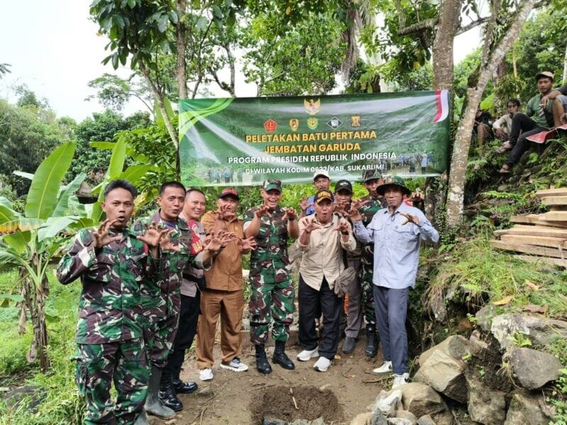Kodim 0622/Kab. Sukabumi Gerak Cepat, Wujudkan Program Presiden Lewat Pembangunan Jembatan Cihujung 1