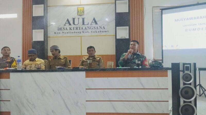 Babinsa Koramil 2208/Nyalindung Hadiri Musyawarah Desa Laporan Tahunan BUMDes 9