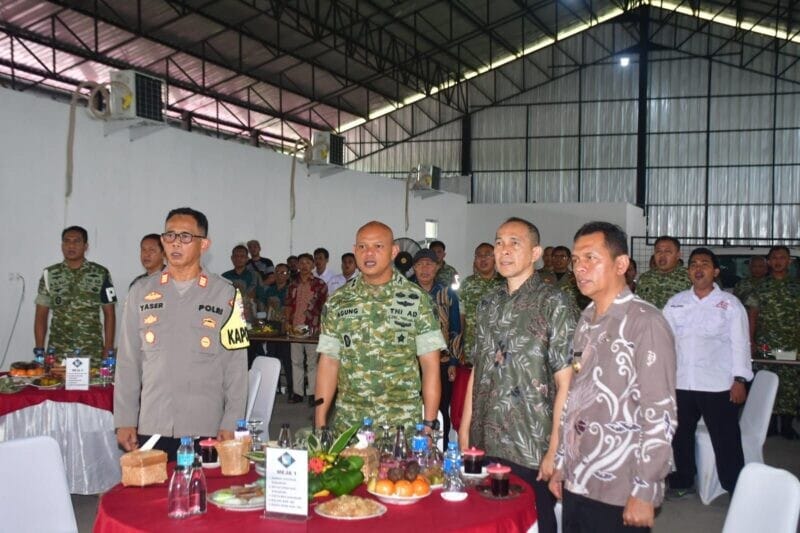 Dandim 0622/Kab. Sukabumi Hadiri Vicon Peresmian 1.061 Koperasi Merah Putih oleh Presiden RI 1 Dandim 0622/Kab. Sukabumi Hadiri Vicon Peresmian 1.061 Koperasi Merah Putih oleh Presiden RI