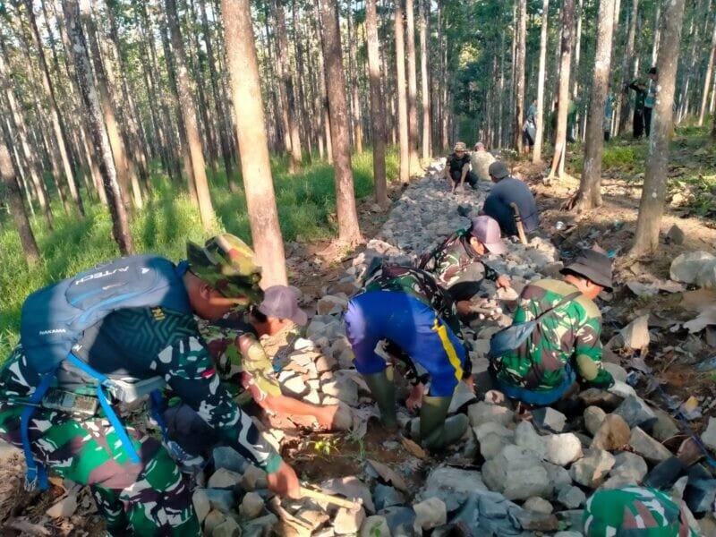 Kodim 0622/Kabupaten Sukabumi Sukses Gelar Karya Bakti Semester I TA 2026, Wujudkan Infrastruktur dan Perkuat Kemanunggalan TNI-Rakyat 1