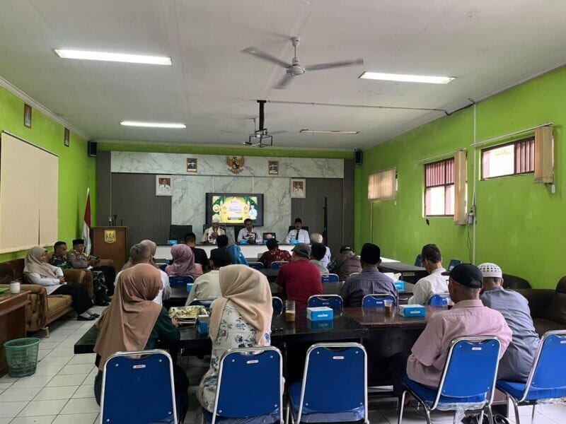 BABINSA KELURAHAN JAMPANGKULON HADIRI KEGIATAN SINERGITAS PEMERINTAHAN BERSAMA LEMBAGA RT/RW DAN MUSPIKA 1 BABINSA KELURAHAN JAMPANGKULON HADIRI KEGIATAN SINERGITAS PEMERINTAHAN BERSAMA LEMBAGA RT/RW DAN MUSPIKA