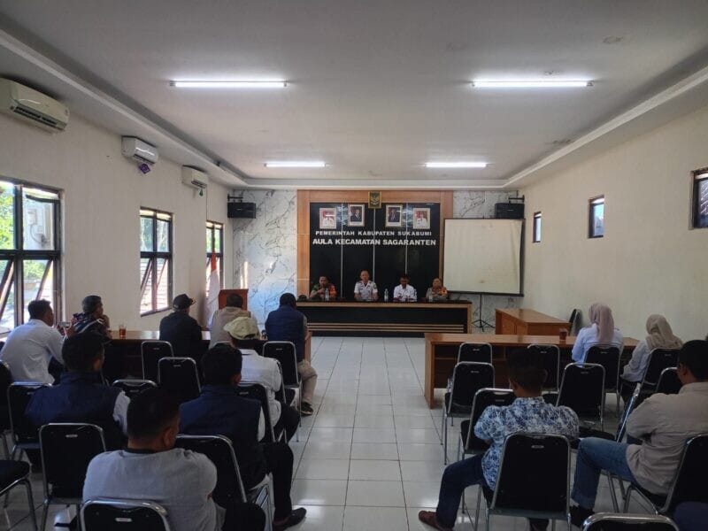 Danramil 2211/Sagaranten Hadiri Rapat Koordinasi Persiapan PHBN di Kecamatan Sagaranten 1 Danramil 2211/Sagaranten Hadiri Rapat Koordinasi Persiapan PHBN di Kecamatan Sagaranten