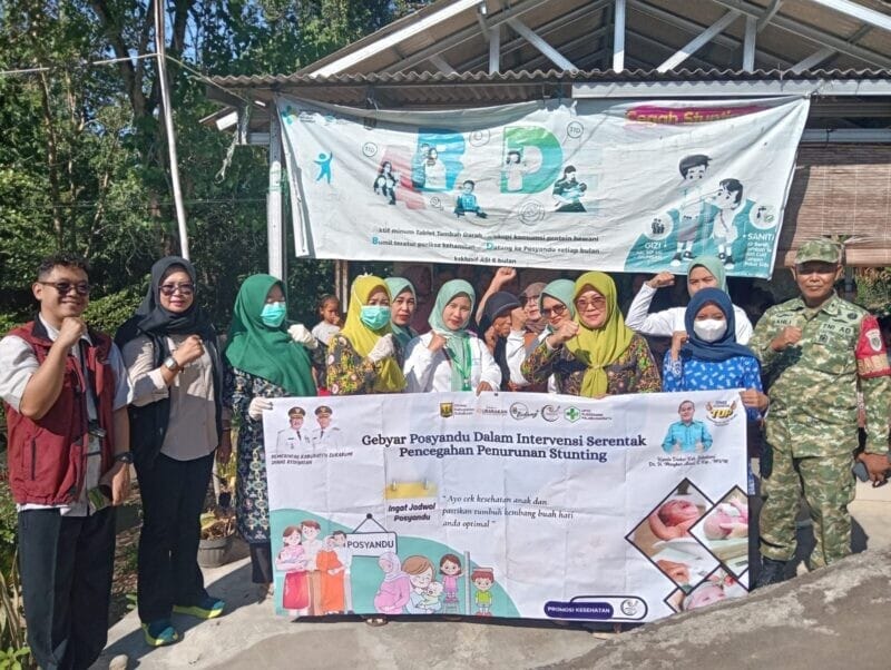 BABINSA KORAMIL 2202/PALABUHANRATU DAMPINGI GEBYAR POSYANDU DI KELURAHAN PALABUHANRATU 1 BABINSA KORAMIL 2202/PALABUHANRATU DAMPINGI GEBYAR POSYANDU DI KELURAHAN PALABUHANRATU