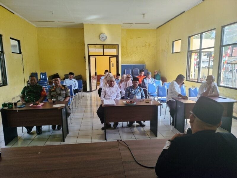 Serka Taslin Hadiri Pengajian Majelis Taklim Aparatur Tingkat Kecamatan Lengkong 1 Serka Taslin Hadiri Pengajian Majelis Taklim Aparatur Tingkat Kecamatan Lengkong